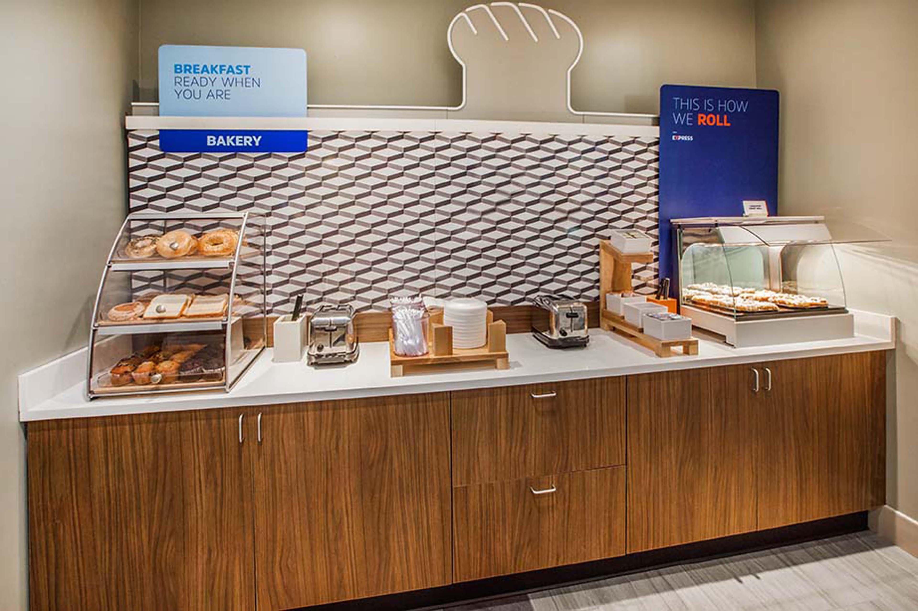 Holiday Inn Express & Suites Columbus East - Reynoldsburg By Ihg Εξωτερικό φωτογραφία